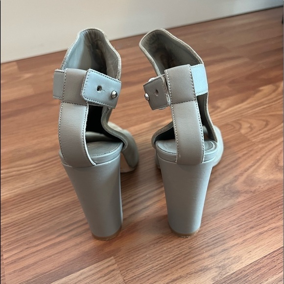 Vince Addison Peep Toe Booties - Picture 8 of 14